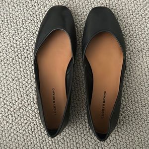 ☘️Lucky Brand NWT Ameena Flat sz8